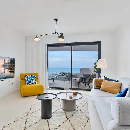 Apartman Elegant In Higueron With Stunning Sea Views