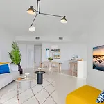 Elegant In Higueron With Stunning Sea Views アパート