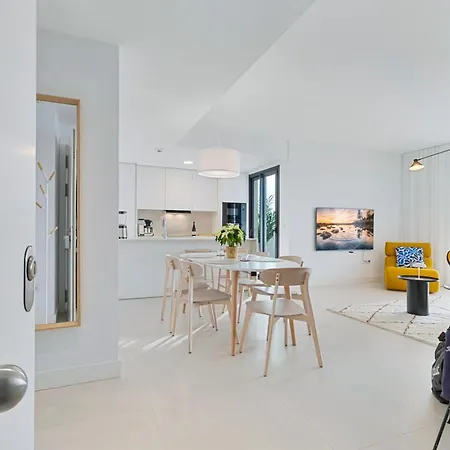 Elegant In Higueron With Stunning Sea Views Fuengirola